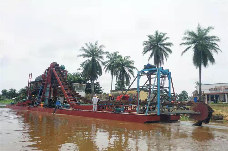 Bucket Chain Type Gold Mining Dredger